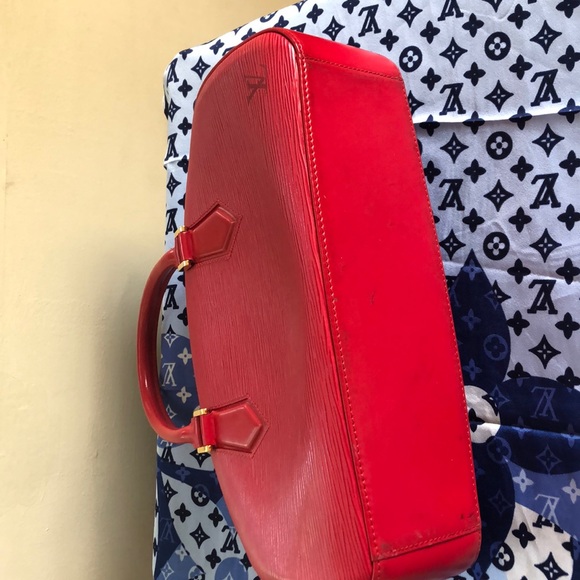 💯 Authentic Red leather ‏ ‏Louis Vuitton Bag - Picture 4 of 4